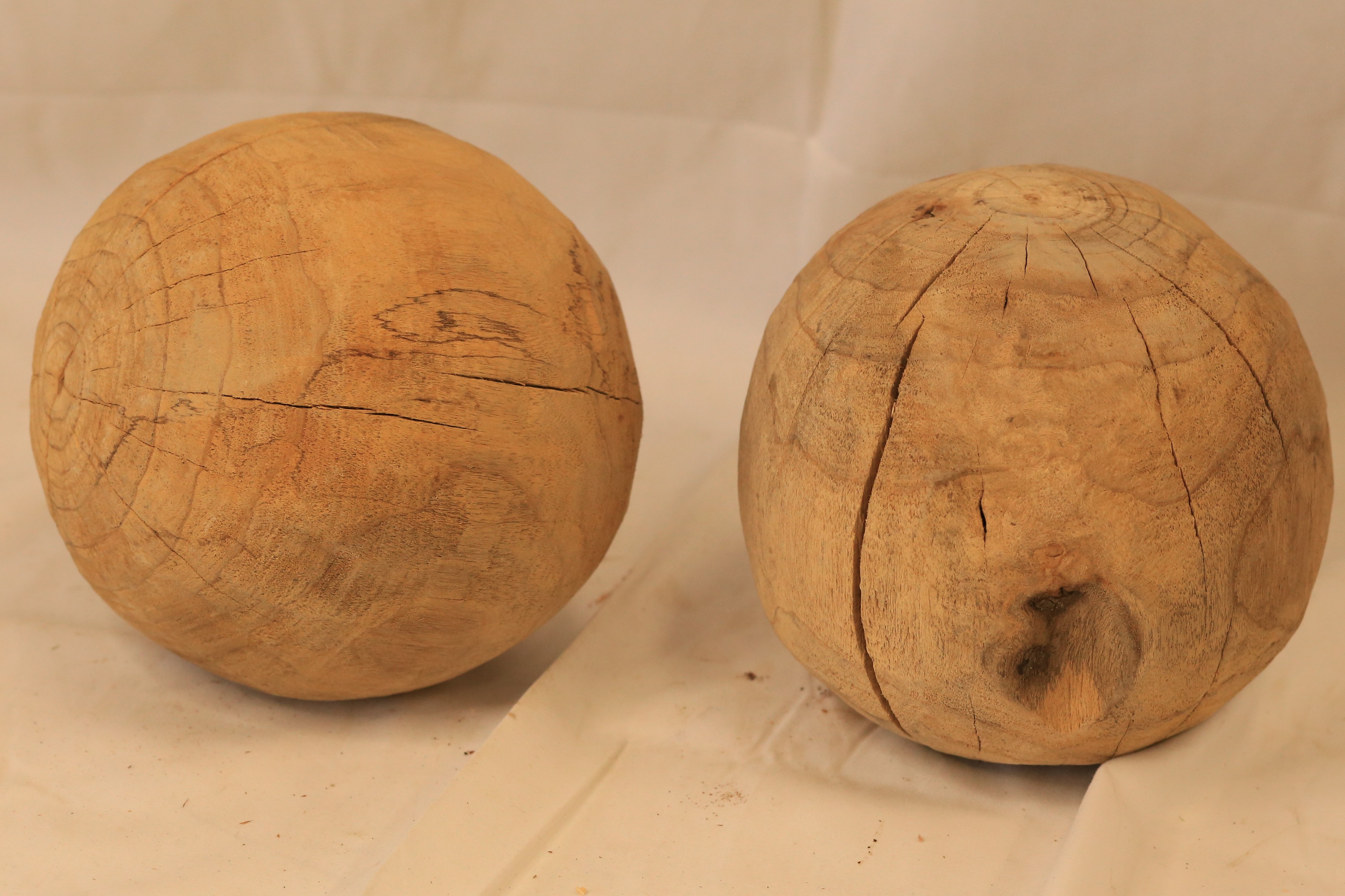 10" Wood Orb - Click Image to Close